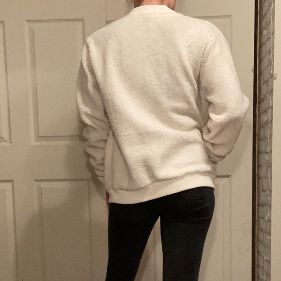 Fuzzy white zip up sweatshirt - Picture 2 of 2